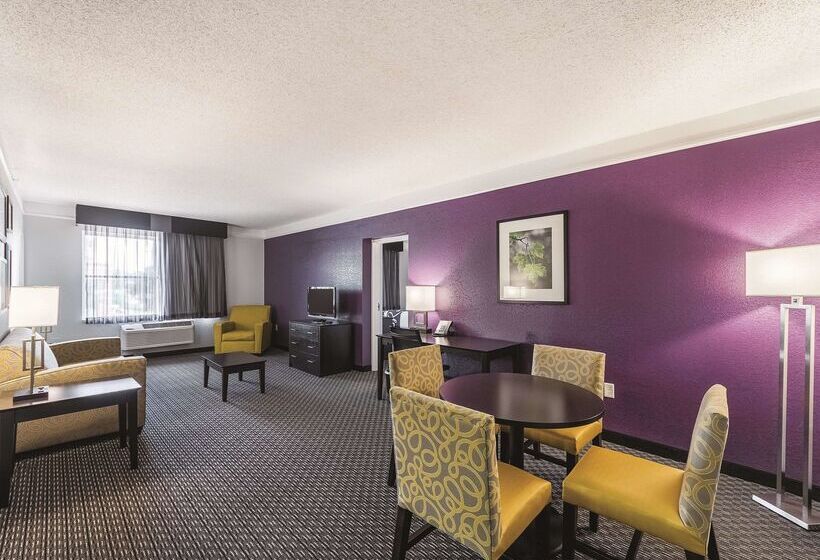 ホテル La Quinta Inn & Suites By Wyndham San Antonio Downtown