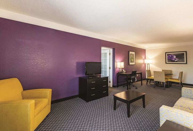 ホテル La Quinta Inn & Suites By Wyndham San Antonio Downtown