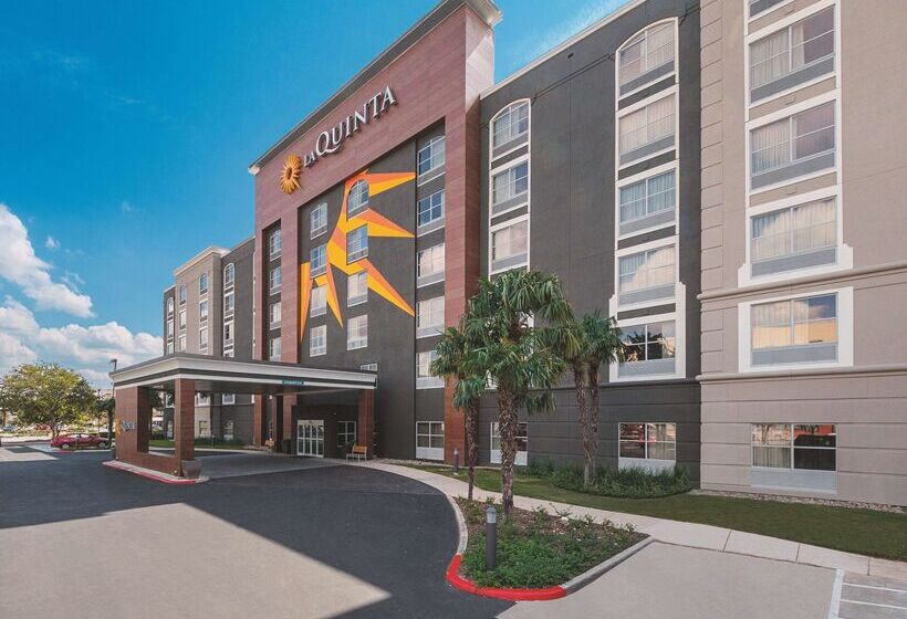 ホテル La Quinta Inn & Suites By Wyndham San Antonio Downtown