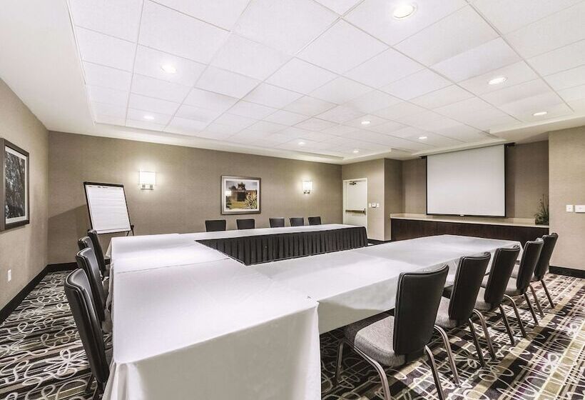 ホテル La Quinta Inn & Suites By Wyndham San Antonio Downtown