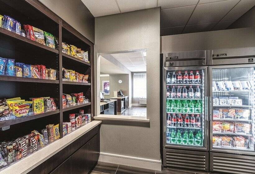 ホテル La Quinta Inn & Suites By Wyndham San Antonio Downtown