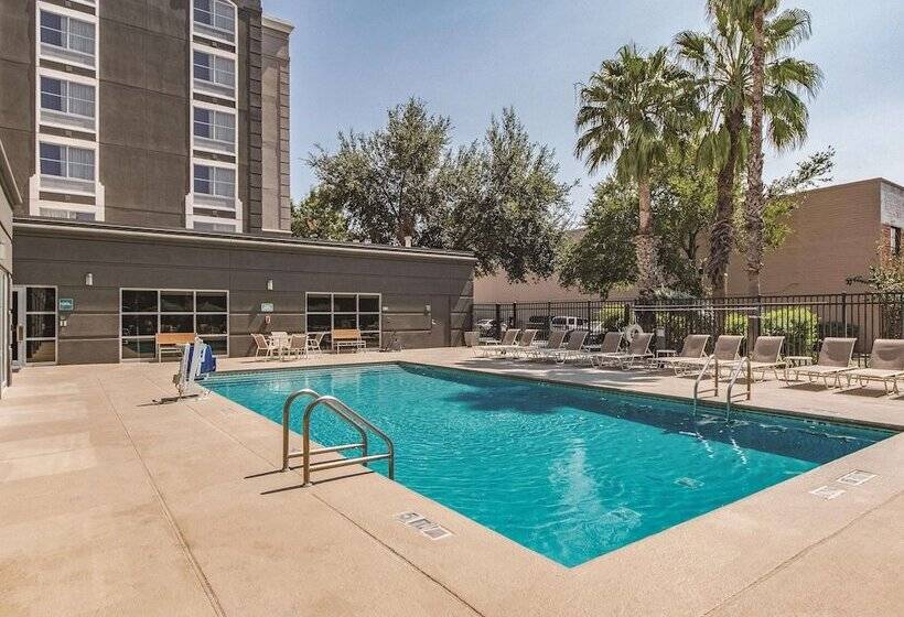 ホテル La Quinta Inn & Suites By Wyndham San Antonio Downtown