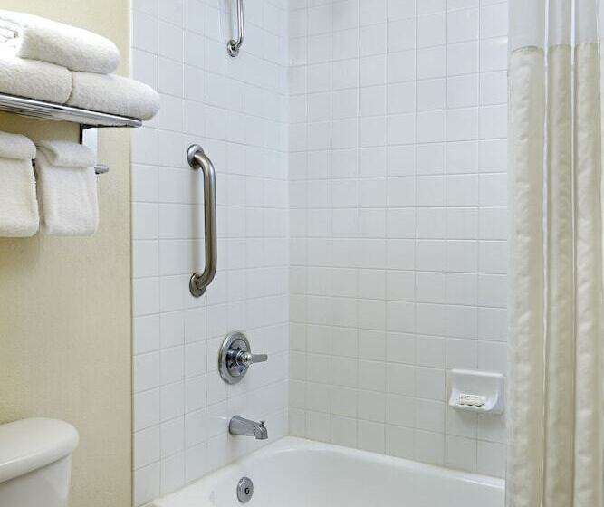 ホテル La Quinta By Wyndham Thousand Oaks Newbury Park