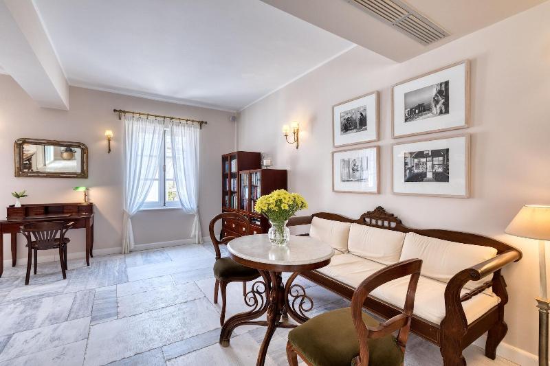 Отель Leto Hydra