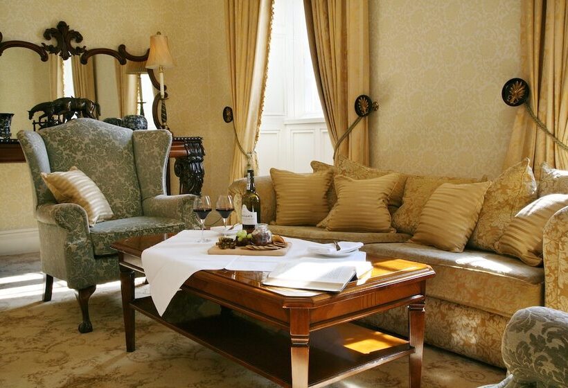 Отель Lough Rynn Castle