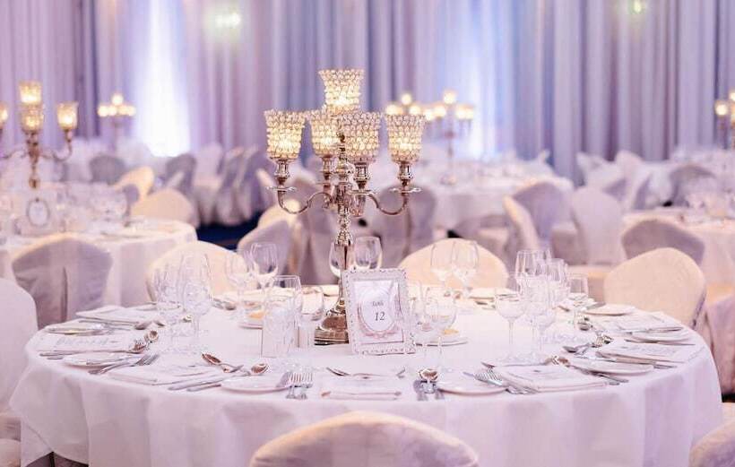 Отель Lough Rynn Castle