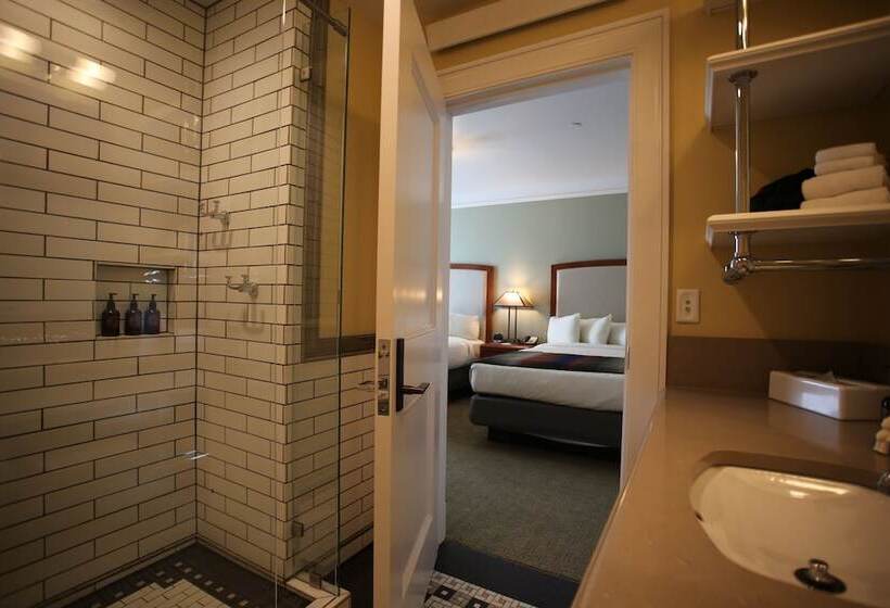 فندق Mammoth Hot Springs & Cabins   Inside The Park