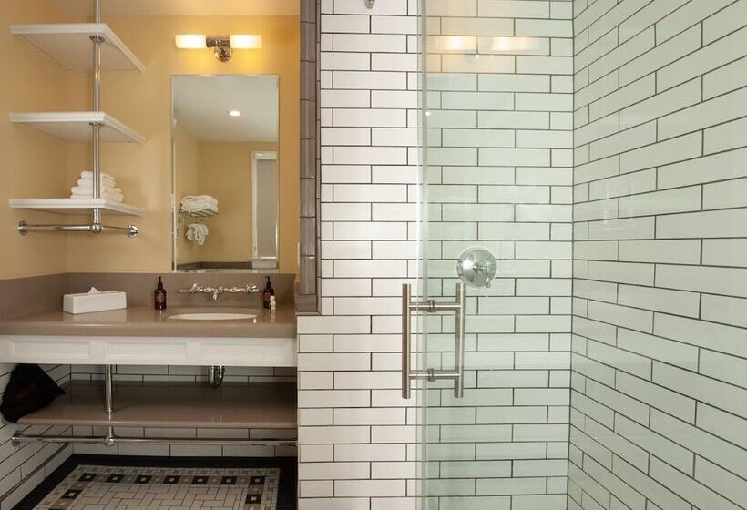 فندق Mammoth Hot Springs & Cabins   Inside The Park