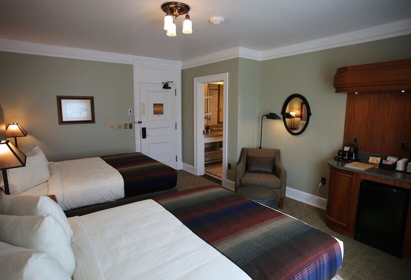 فندق Mammoth Hot Springs & Cabins   Inside The Park