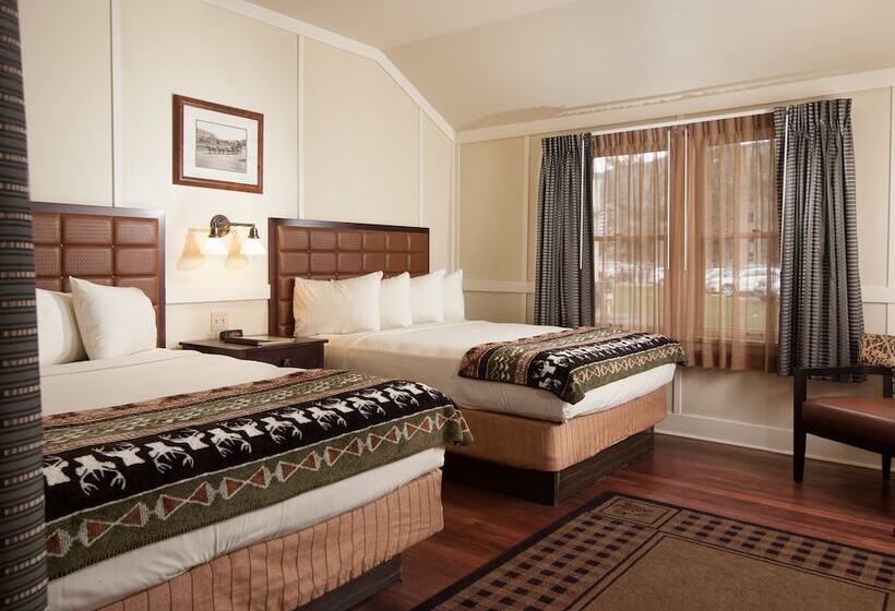 فندق Mammoth Hot Springs & Cabins   Inside The Park