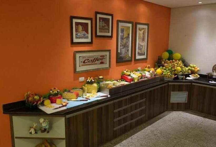 ホテル Metropolitan