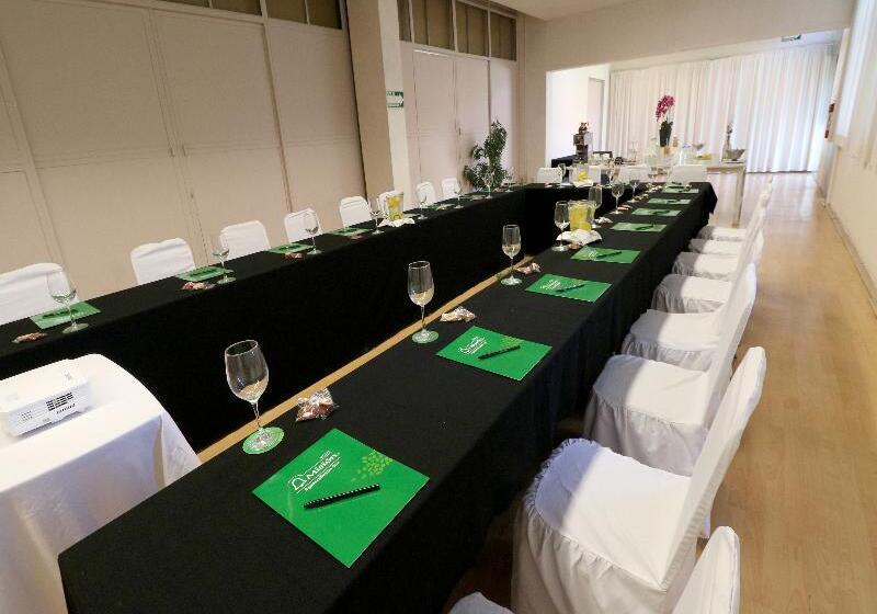 هتل Mision Aguascalientes Zona Sur