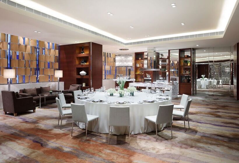 ホテル New World Wuhan