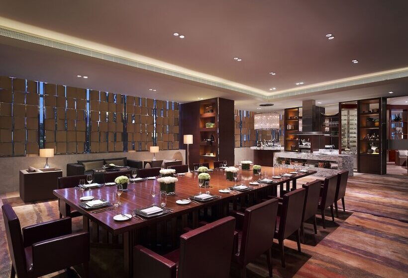 ホテル New World Wuhan