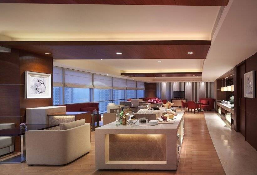 ホテル New World Wuhan