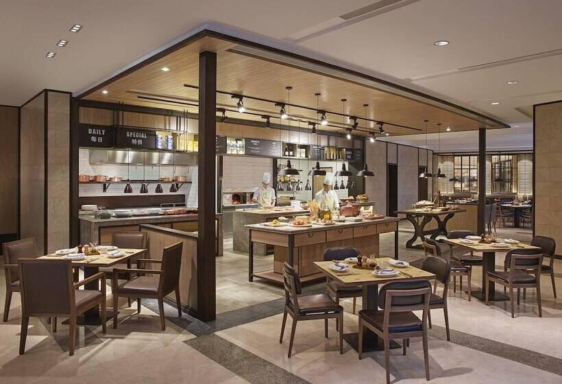 ホテル New World Wuhan