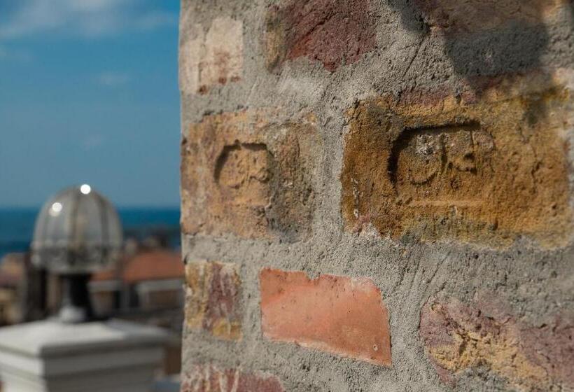 هتل Niles Istanbul