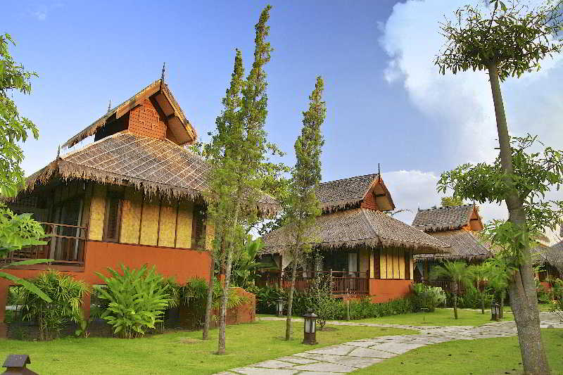 هتل Pai Hotsprings Spa Resort