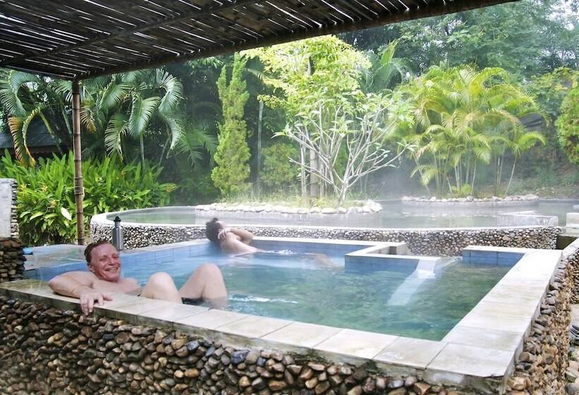 酒店 Pai Hotsprings Spa Resort