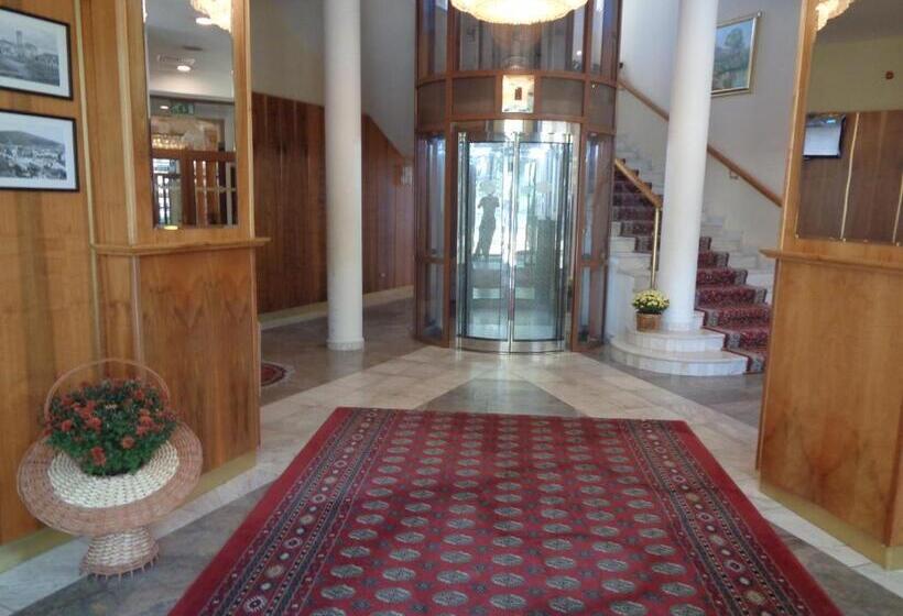 בית מלון כפרי Park Central