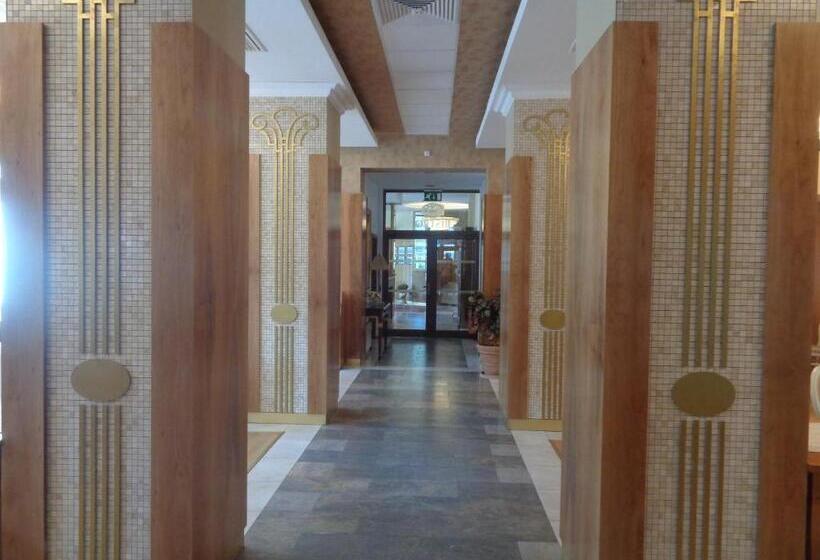 בית מלון כפרי Park Central