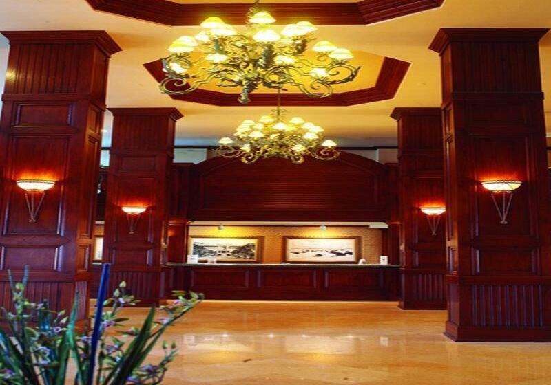فندق Plaza Resort & Spa