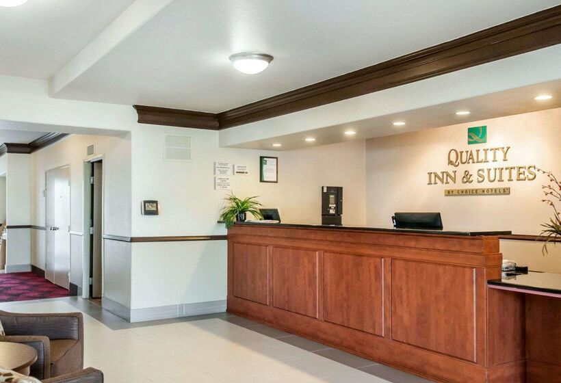 Отель Quality Inn & Suites Albuquerque West