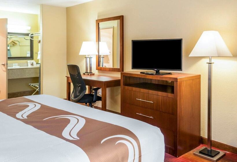 Отель Quality Inn & Suites Albuquerque West