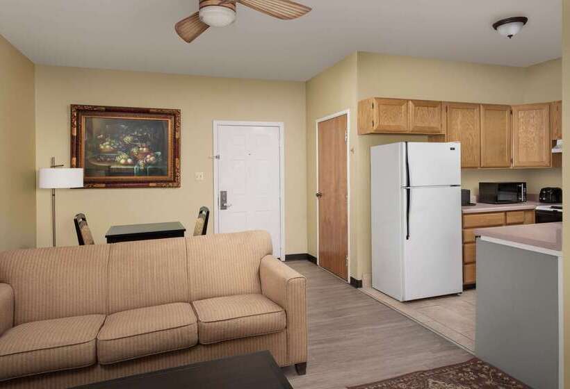 Отель Quality Inn & Suites Gallup I 40 Exit 20