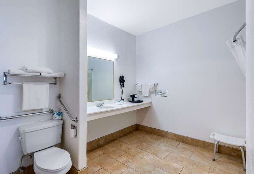 Отель Quality Inn & Suites Gallup I 40 Exit 20