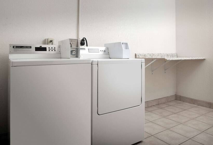 Отель Quality Inn & Suites Gallup I 40 Exit 20