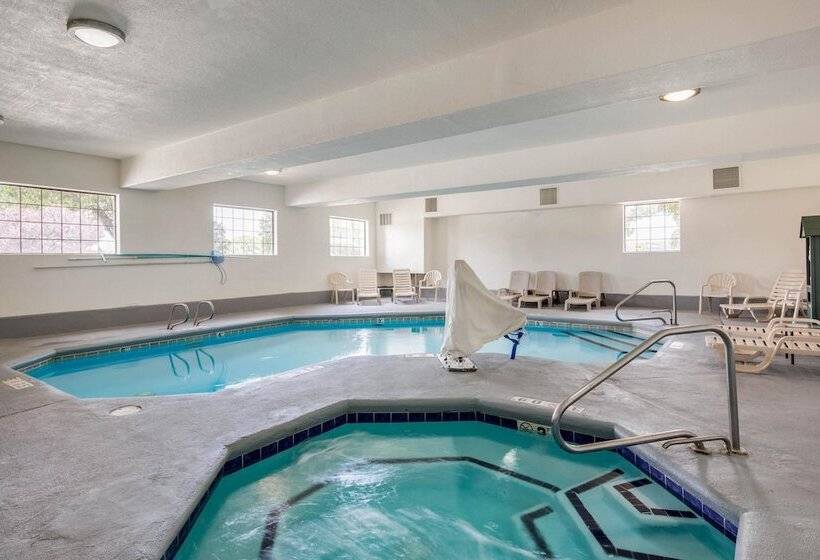 Отель Quality Inn & Suites Gallup I 40 Exit 20