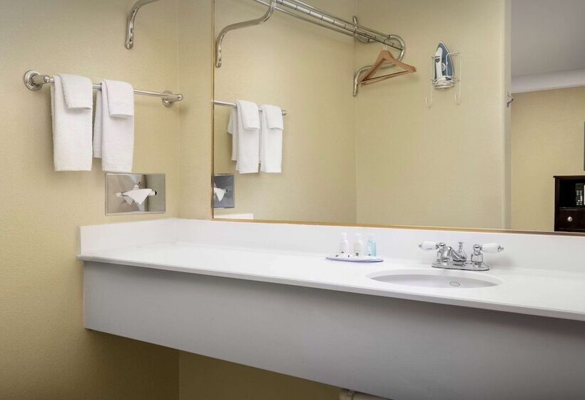 Отель Quality Inn & Suites Gallup I 40 Exit 20