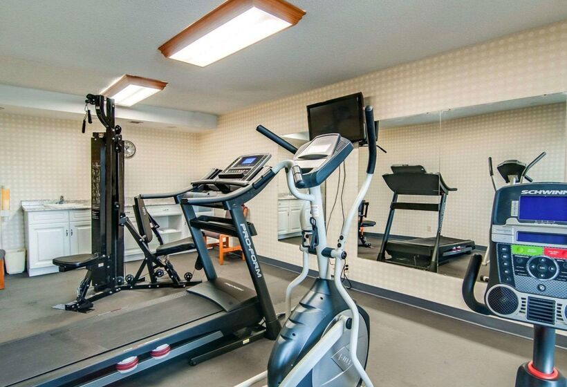 فندق Quality Inn Christiansburg  Blacksburg