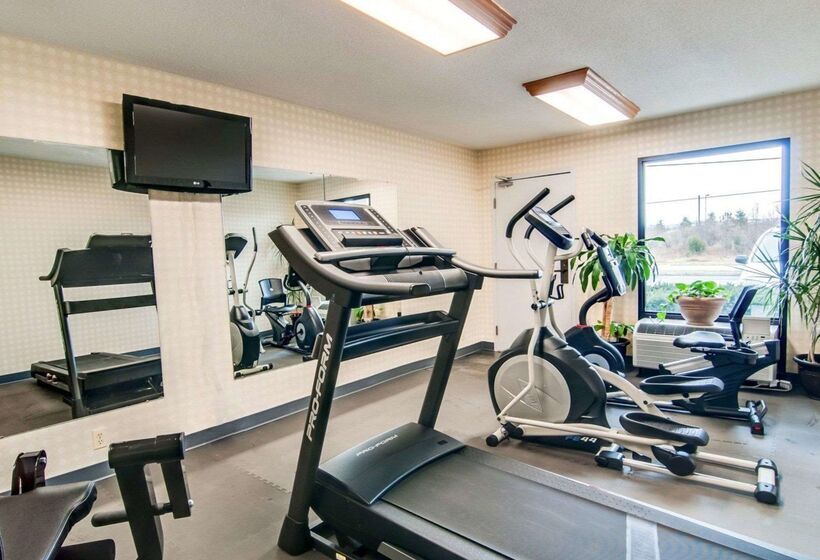 فندق Quality Inn Christiansburg  Blacksburg