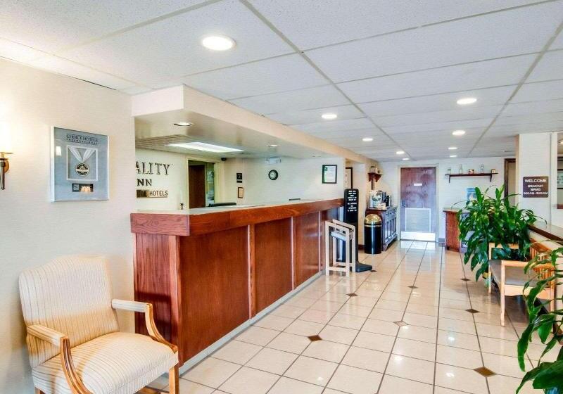 فندق Quality Inn Christiansburg  Blacksburg