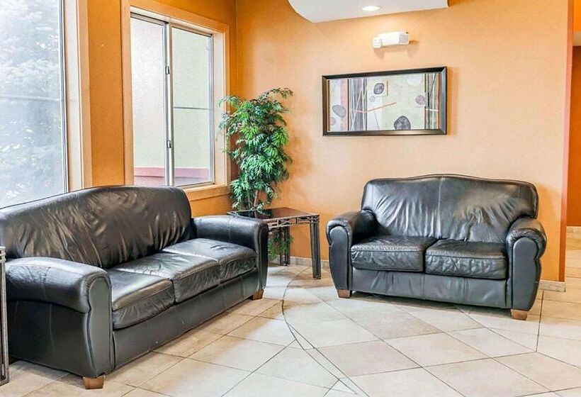 בית מלון כפרי Baymont By Wyndham Indianapolis East