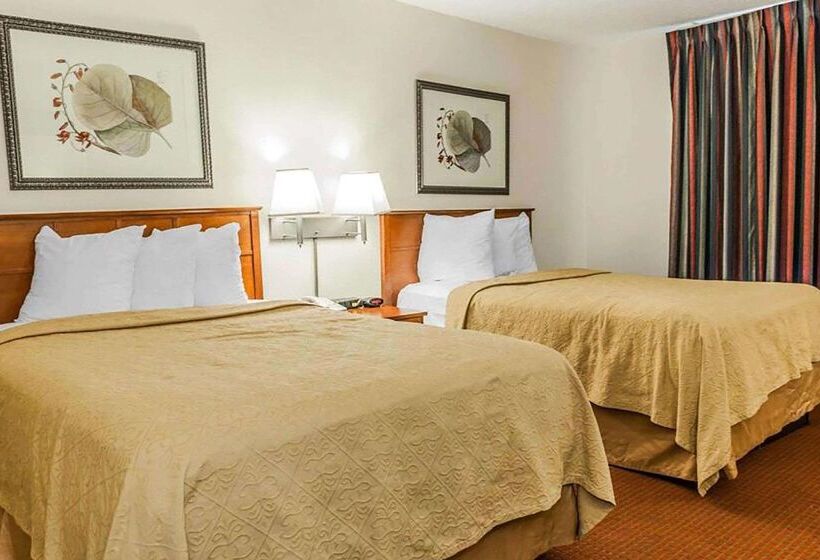 בית מלון כפרי Baymont By Wyndham Indianapolis East