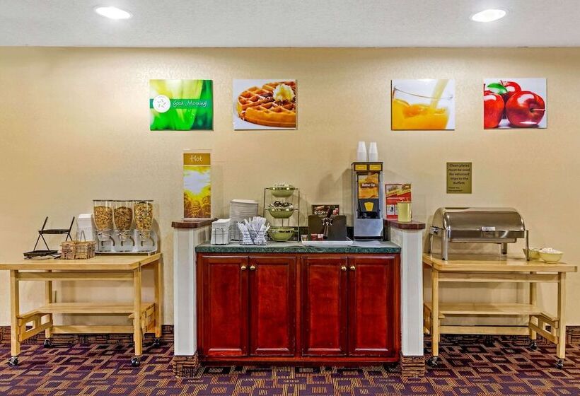 هتل Quality Inn High Point  Archdale