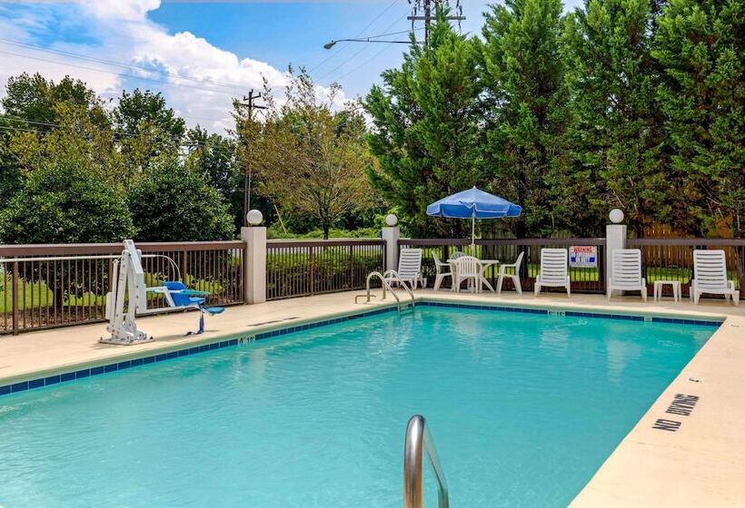 هتل Quality Inn High Point  Archdale