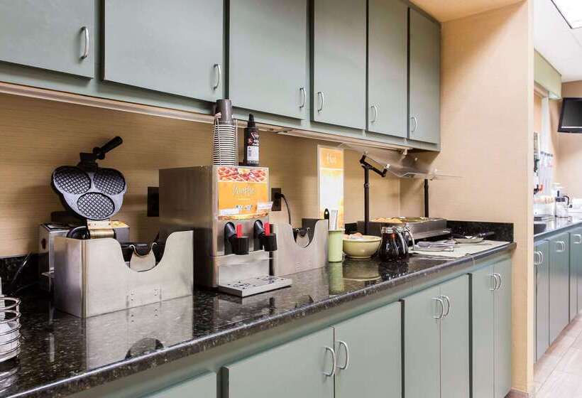 Отель Quality Inn Mount Airy Mayberry