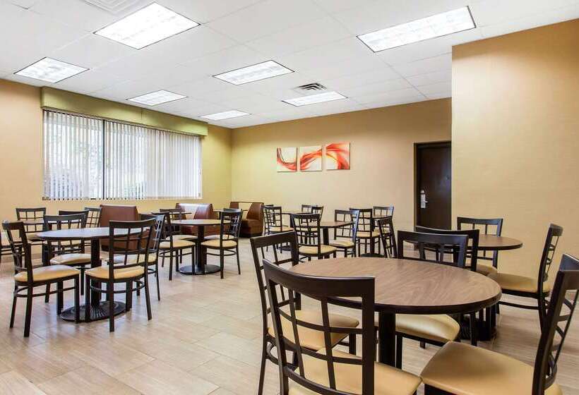 Отель Quality Inn Mount Airy Mayberry