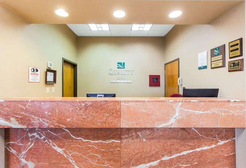 Отель Quality Inn Mount Airy Mayberry