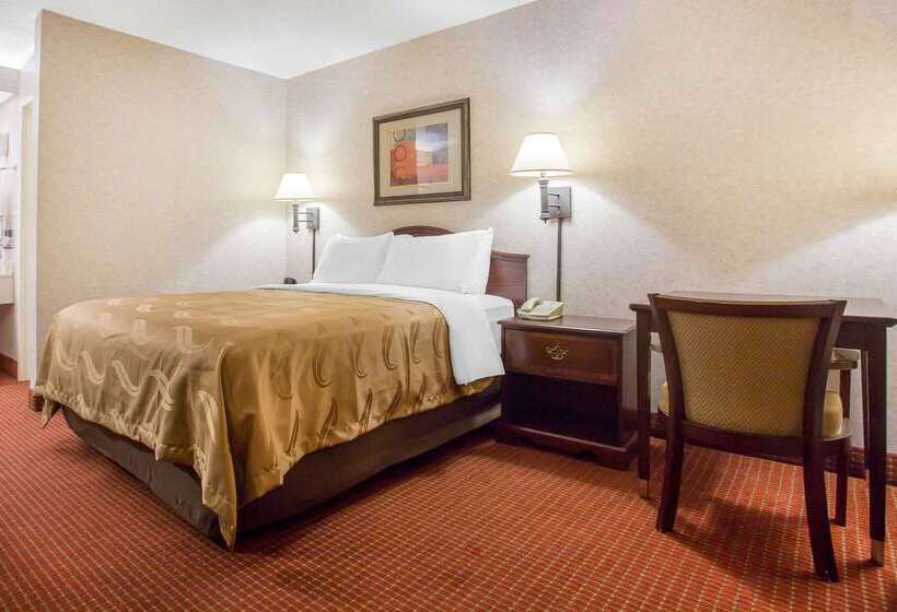 Отель Quality Inn Mount Airy Mayberry