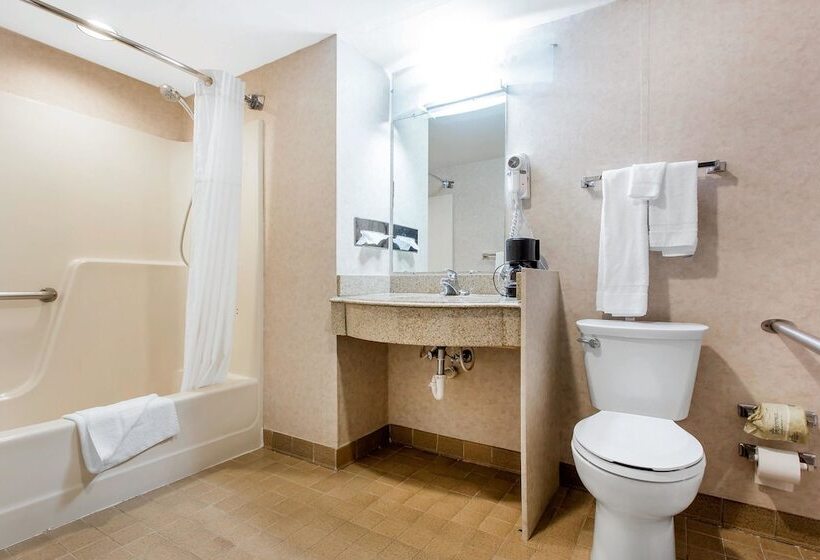 Отель Quality Inn Mount Airy Mayberry