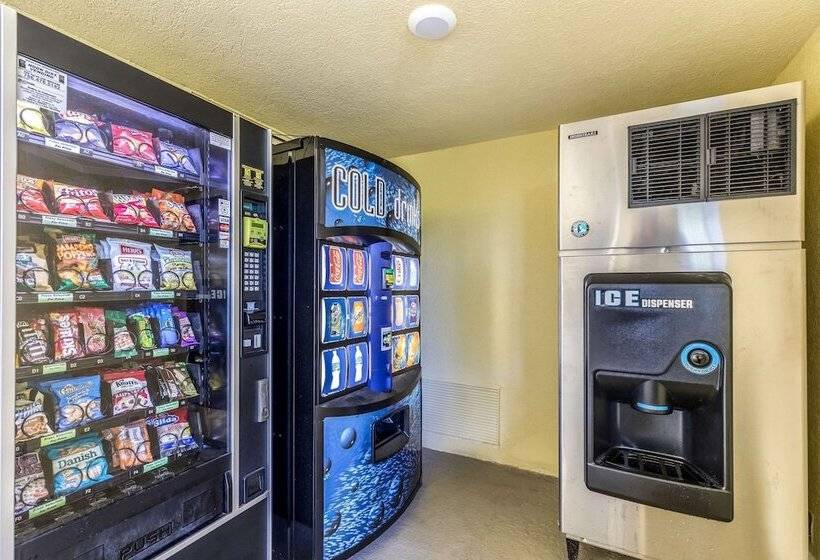 فندق Quality Inn Palm Beach International Airport