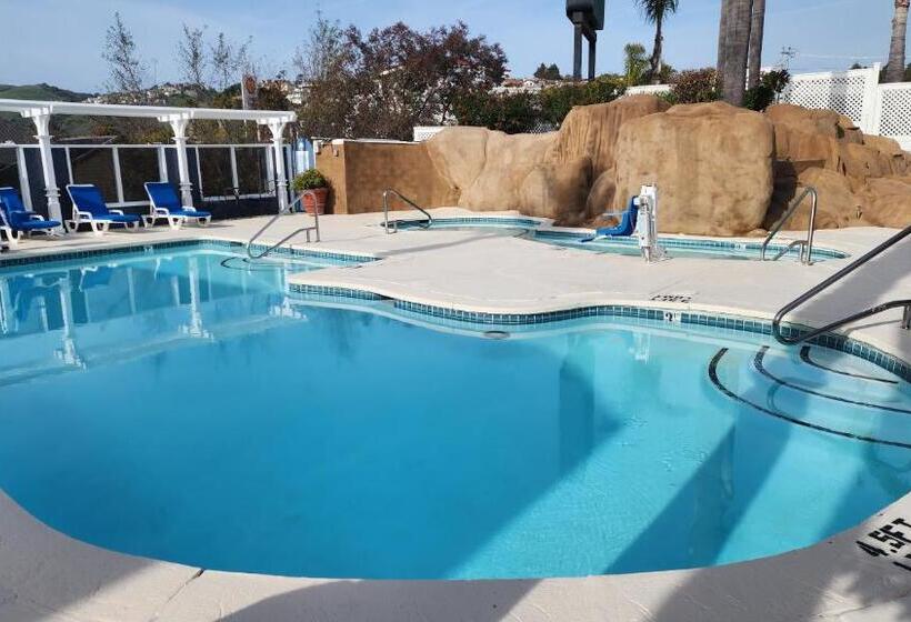 فندق The Grove At Pismo Beach