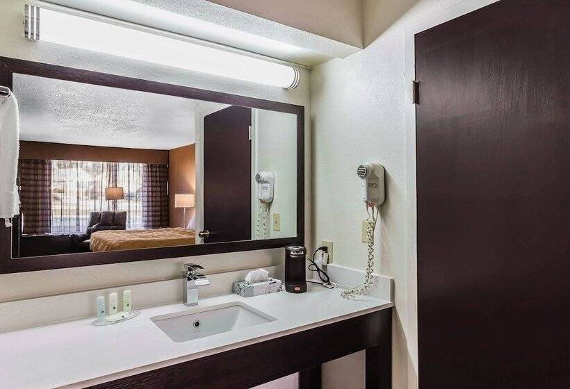 فندق Quality Inn South Boston  Danville East