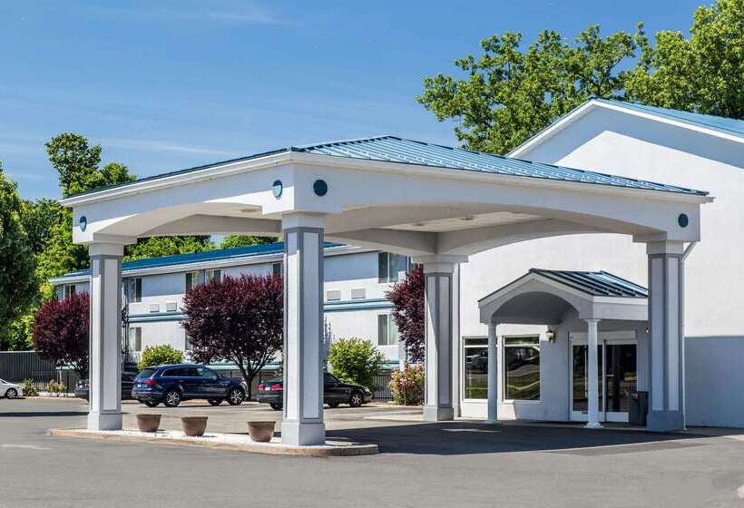 هتل Quality Inn & Suites Danbury Near University