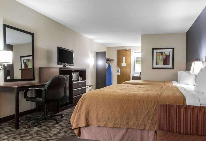 هتل Quality Inn & Suites Danbury Near University